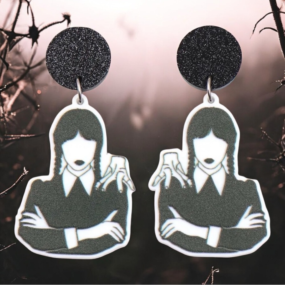 🦋 5/$15 🦋 Halloween Wednesday Adams Family earrings